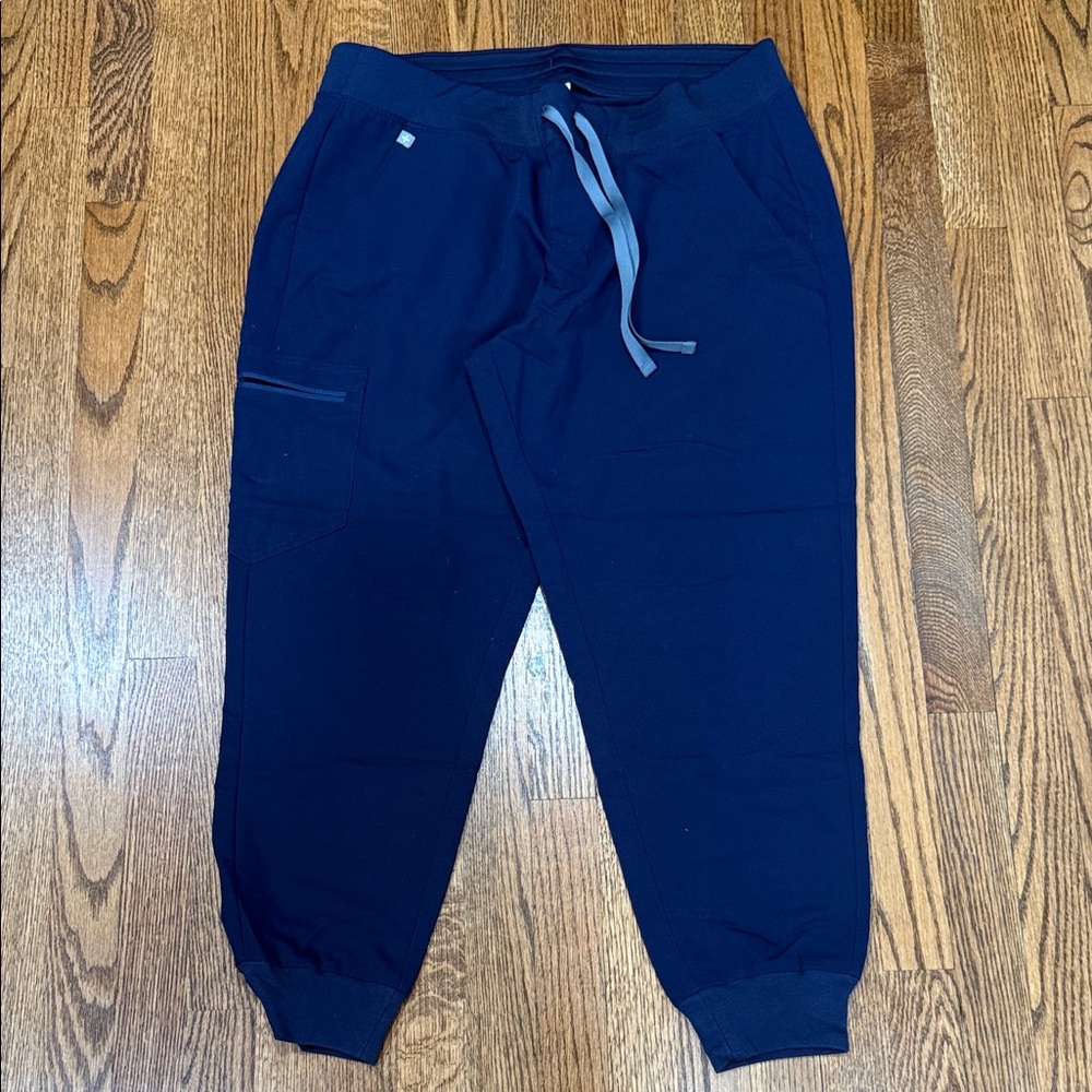 Figs Women's Navy Jogger Pants